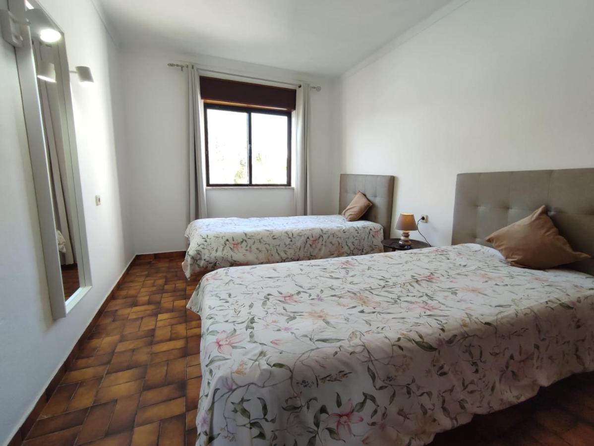 Apartamento V2 Pedro - By Bedzy Albufeira Extérieur photo